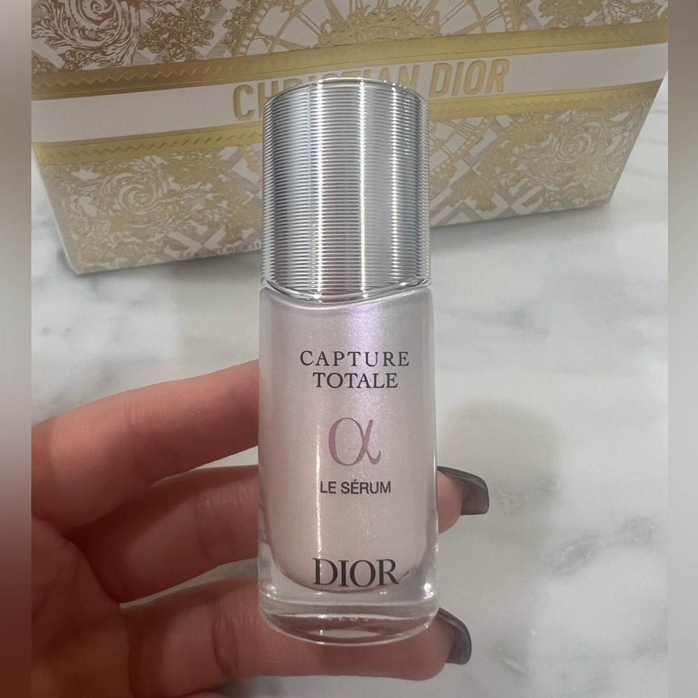 Brand NEW Dior Capture Totale Le Sérum - 10ml